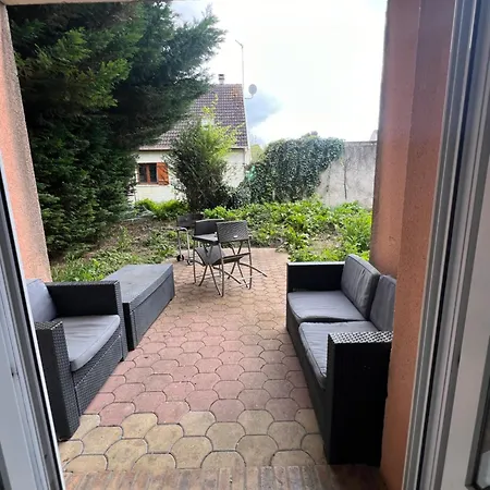 Avec Place De Parking Prive Et Jardin Apartment *