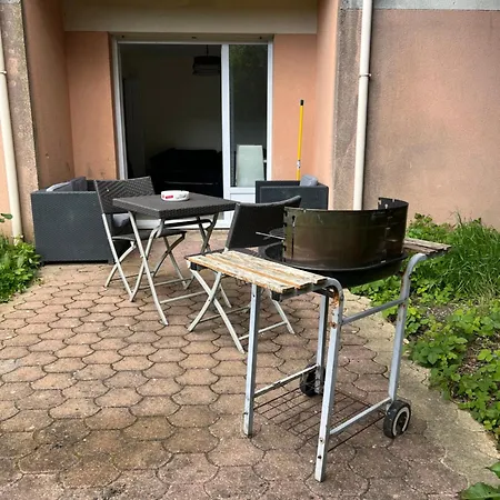 Apartment Avec Place De Parking Prive Et Jardin Beaumont-sur-Oise